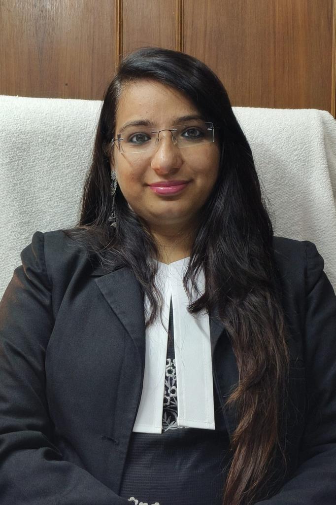 Adv. Charu Nagpal - Juridix